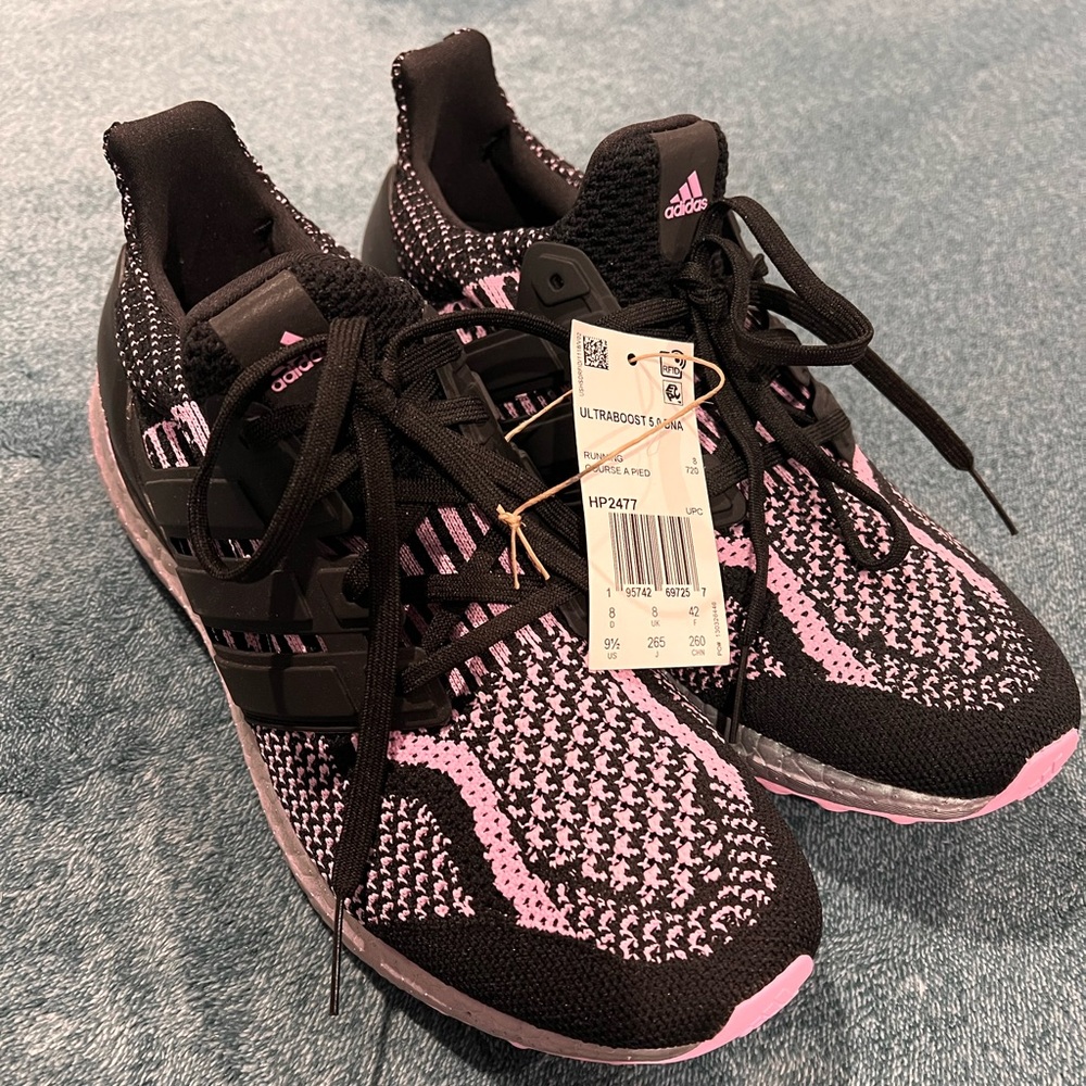 Adidas Ultraboost 5.0 DNA - size 9.5
